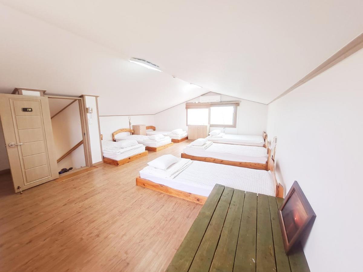 Jeju Gillime Pension Exterior photo