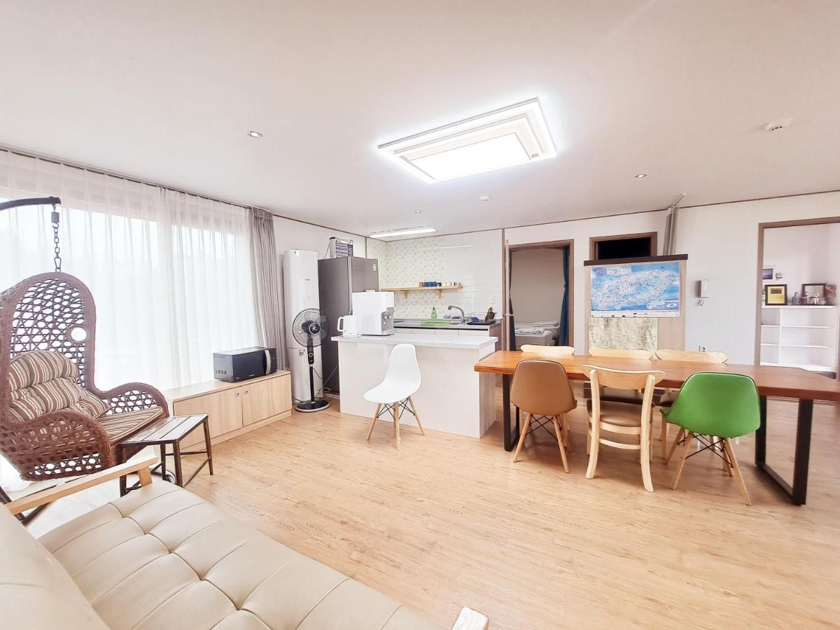 Jeju Gillime Pension Exterior photo