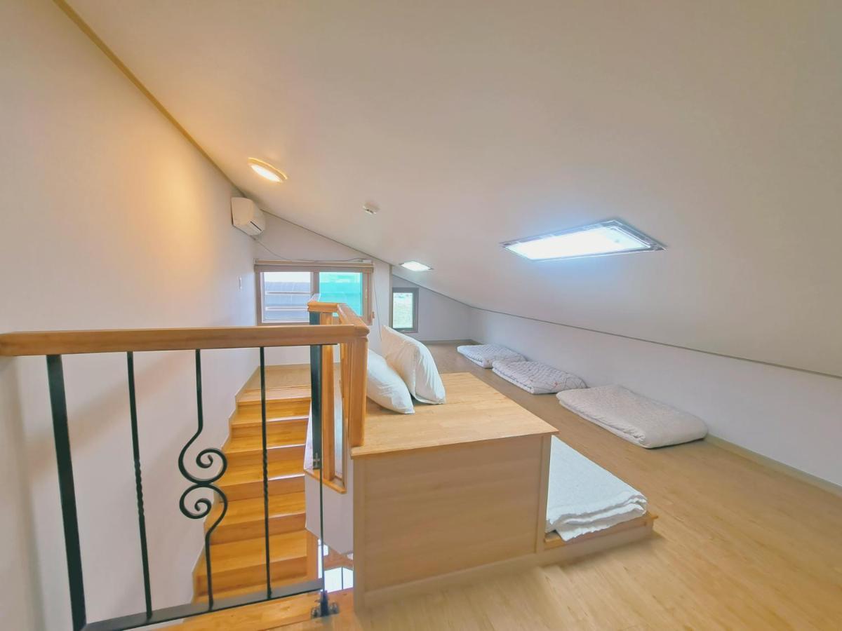 Jeju Gillime Pension Exterior photo