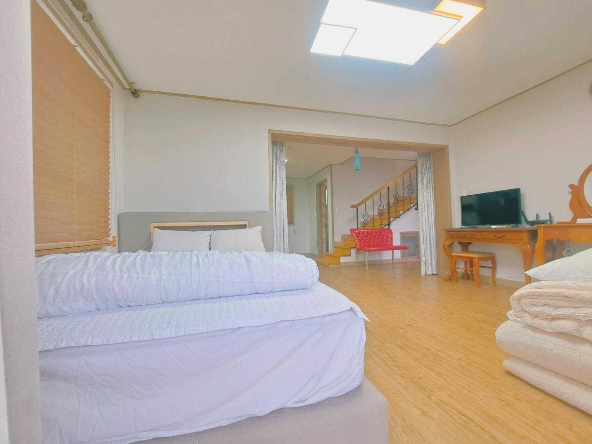 Jeju Gillime Pension Exterior photo